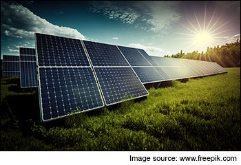 Invest in a Sustainable Future with Mutual Funds Focused on Solar Energy 