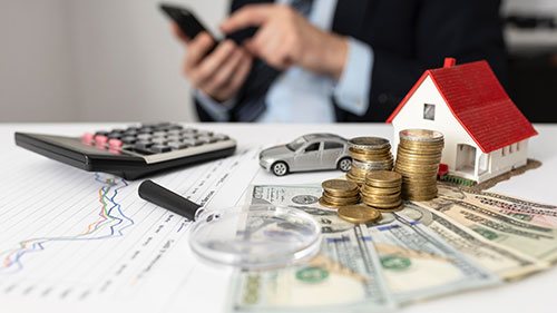 Prepayment vs Foreclosure of Loans: What Is the Difference?