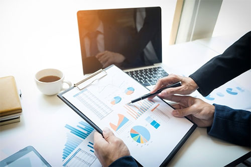 Why Are Mutual Fund Houses Pausing or Limiting Investments in Small Cap Funds